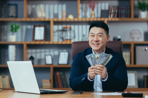 Popular Money Tips That Aren’t All That Great